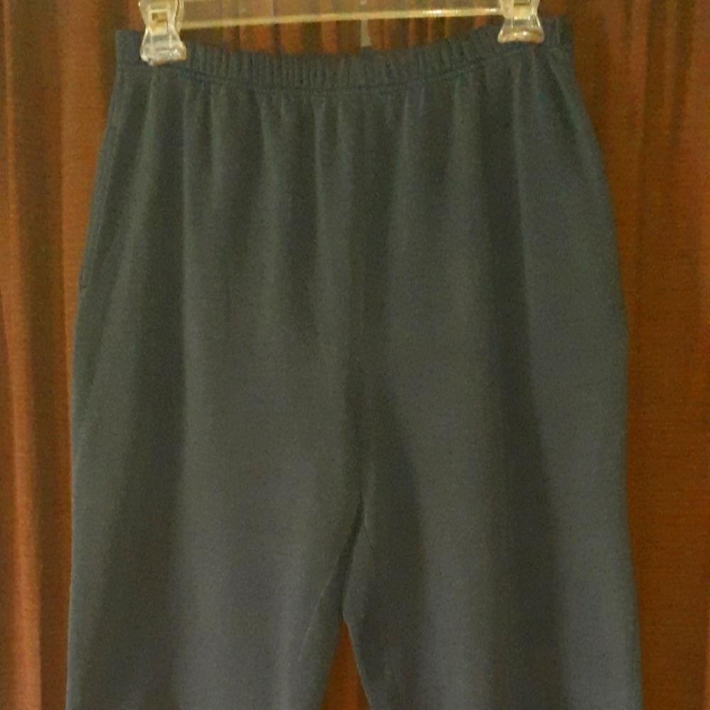 China-ware capris